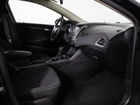 Used 2017 Chevrolet Cruze LT w/ Convenience Package image 40