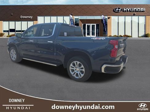 Used 2022 Chevrolet Silverado 1500 LTZ w/ LTZ Premium Package AWD/4WD image 3