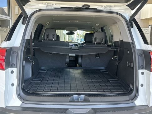 Used 2017 GMC Acadia SLT image 30