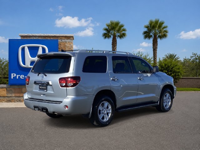 Used 2020 Toyota Sequoia SR5 w/ Carpet Mat Package (TMS) RWD image 5