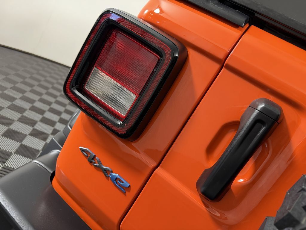 Used 2023 Jeep Wrangler Unlimited w/ 8.4" Radio Group AWD/4WD image 11