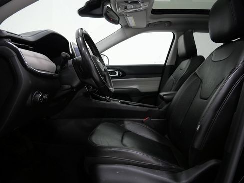 Used 2022 Jeep Compass Limited w/ Elite Group AWD/4WD image 13