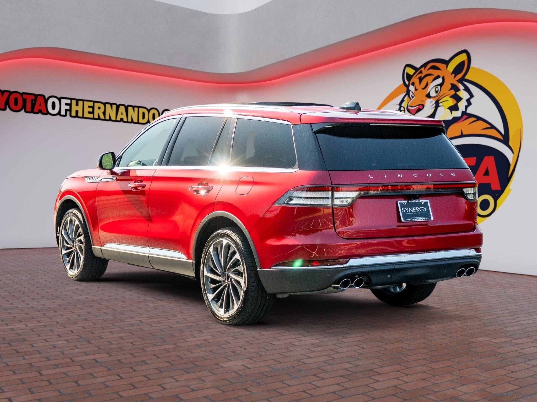 Used 2026 Lincoln Aviator Reserve AWD/4WD image 8