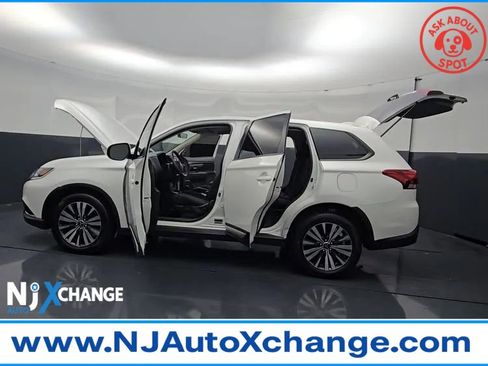 Used 2020 Mitsubishi Outlander SE AWD/4WD image 39