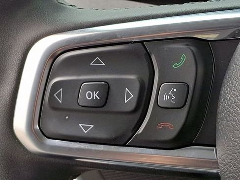 Used 2025 Jeep Wrangler Unlimited Sahara w/ Safety Group AWD/4WD image 20