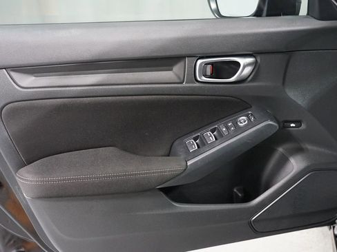 Used 2023 Honda Civic Sport image 27