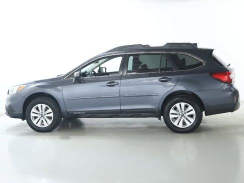 Used 2017 Subaru Outback 2.5i Premium image 34