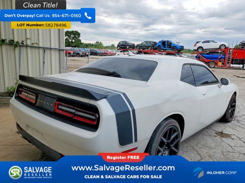 Used 2016 Dodge Challenger R/T Scat Pack w/ Leather Interior Group RWD image 4