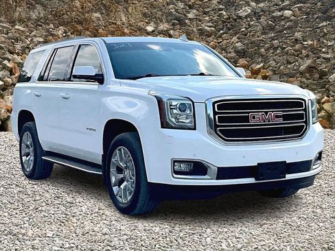 Used 2016 GMC Yukon SLT w/ Open Road Package image 11