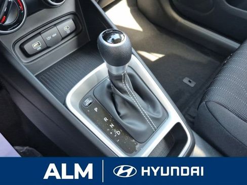 New 2026 Hyundai Venue SE image 23