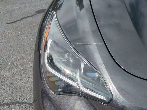 Used 2019 Kia Stinger Premium image 10