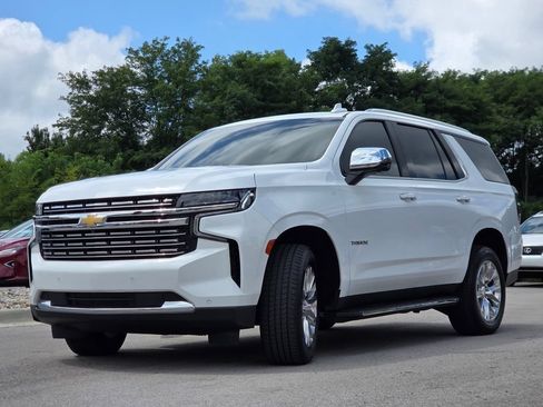 Used 2023 Chevrolet Tahoe Premier w/ Premium Package 2 AWD/4WD image 31