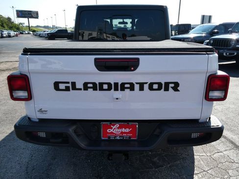 Used 2021 Jeep Gladiator Sport AWD/4WD image 6
