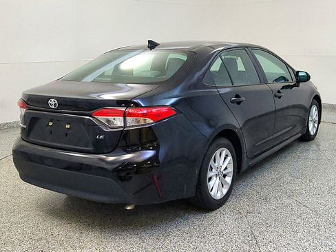 Used 2024 Toyota Corolla LE FWD image 5