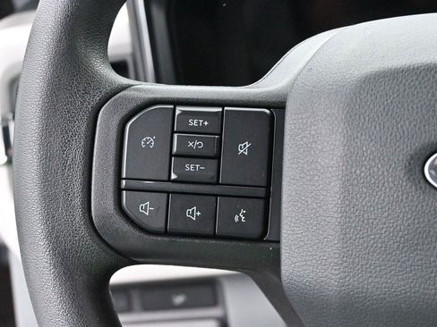 Used 2023 Ford F350 XLT w/ XLT Premium Package AWD/4WD image 18