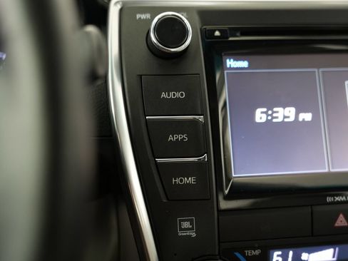 Used 2017 Toyota Camry SE FWD image 24