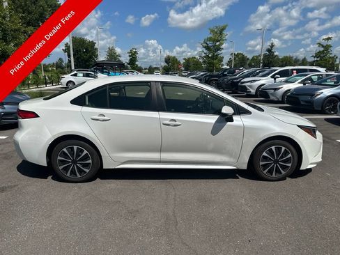 Used 2020 Toyota Corolla LE FWD image 5
