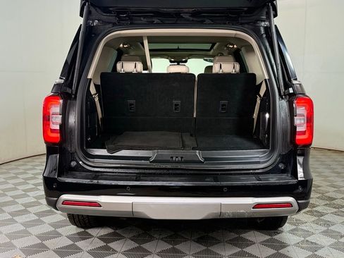 Used 2023 Ford Expedition Limited image 6