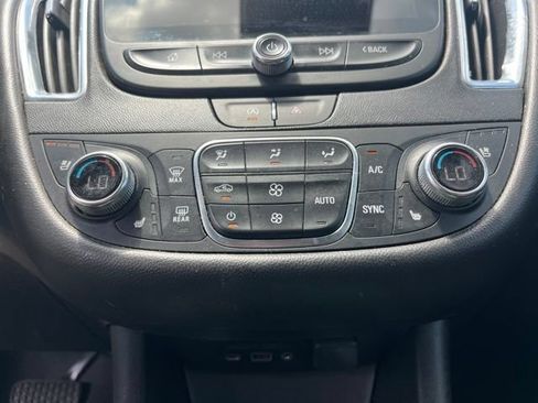 Used 2024 Chevrolet Malibu LT FWD image 26