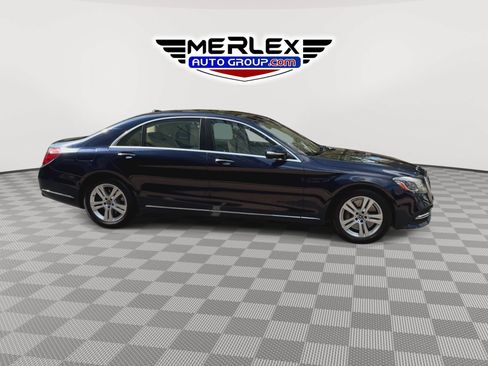 Used 2018 Mercedes-Benz S 560 4MATIC Sedan w/ Premium Package image 9