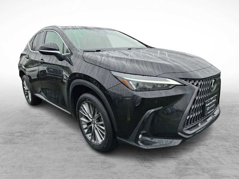 Used 2023 Lexus NX 350h AWD image 3