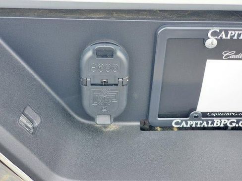 New 2026 GMC Sierra 1500 SLE w/ X31 Off-Road Package image 7