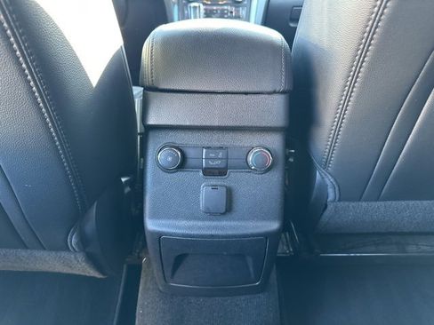 Used 2016 Ford Explorer XLT w/ Equipment Group 202A image 38