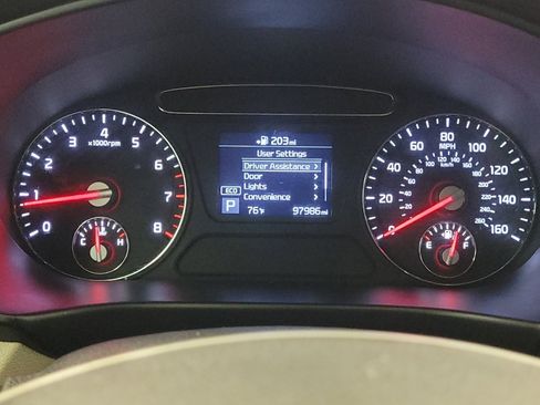 Used 2020 Kia Sorento LX w/ LX I4 Convenience Package FWD image 23