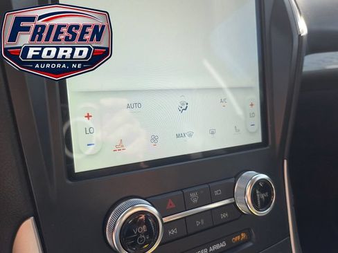 Used 2024 Ford Edge SEL w/ Convenience Package AWD/4WD image 21