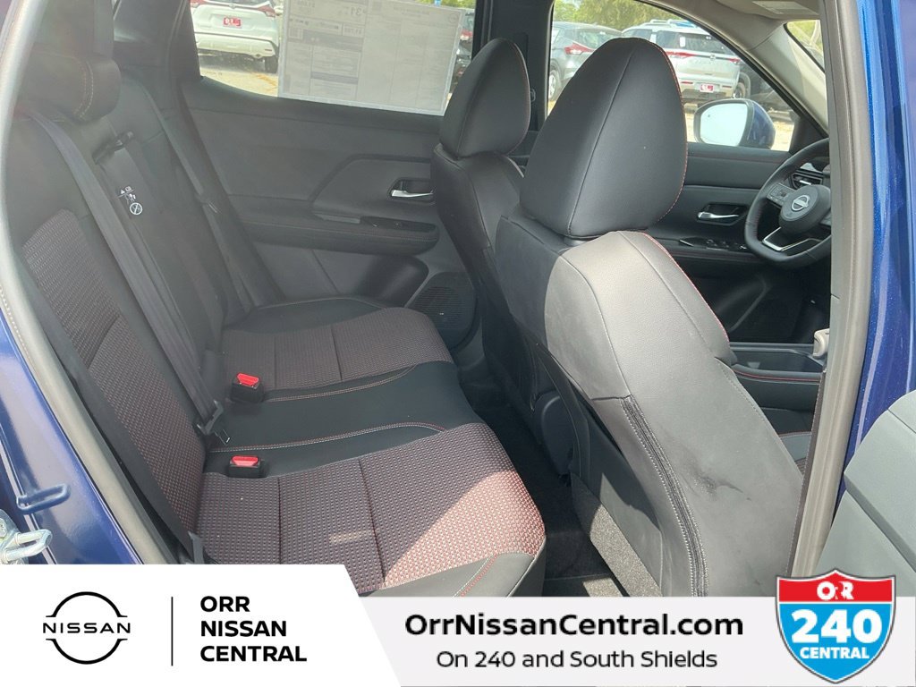 Used 2025 Nissan Kicks SR FWD image 12