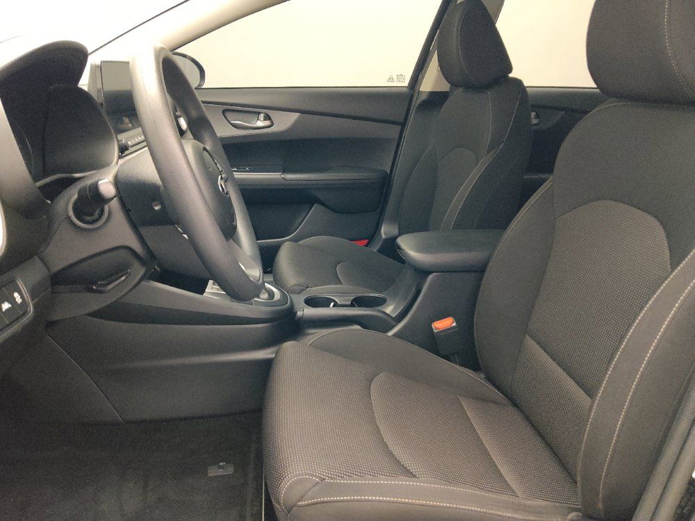 Used 2020 Kia Forte LXS FWD image 17