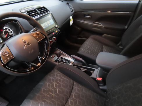 New 2025 Mitsubishi Outlander Sport AWD image 19