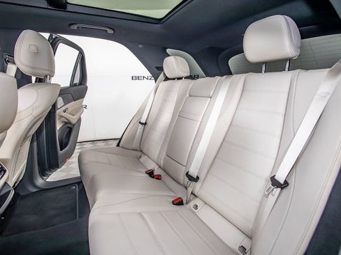 Used 2025 Mercedes-Benz GLE 580 4MATIC image 35