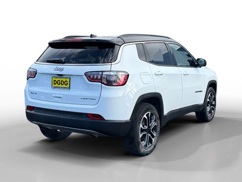 Used 2023 Jeep Compass Limited image 5