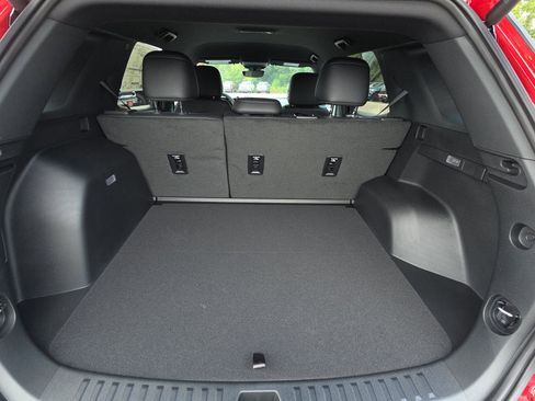 New 2027 Chevrolet Equinox LT w/ Convenience Package II FWD image 32