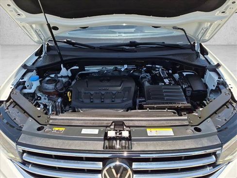 Used 2023 Volkswagen Tiguan SE FWD image 23