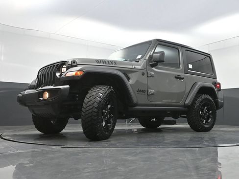 Used 2020 Jeep Wrangler Sport AWD/4WD image 22