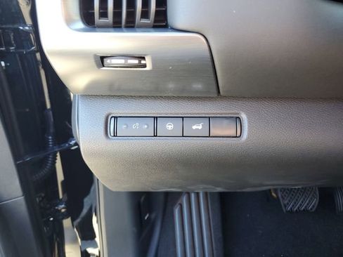 New 2025 Nissan Pathfinder SL image 10