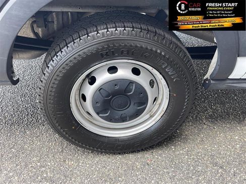 Used 2019 Ford Transit 250 130 Low Roof RWD image 36