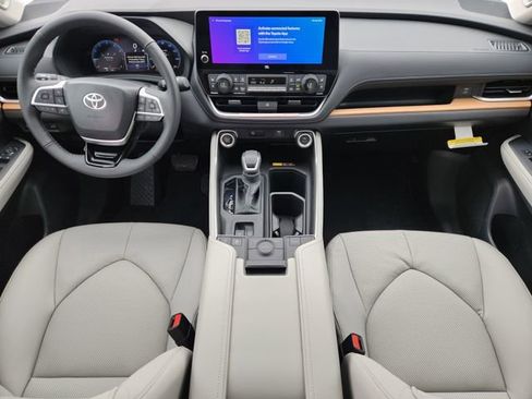 New 2026 Toyota Grand Highlander FWD image 24