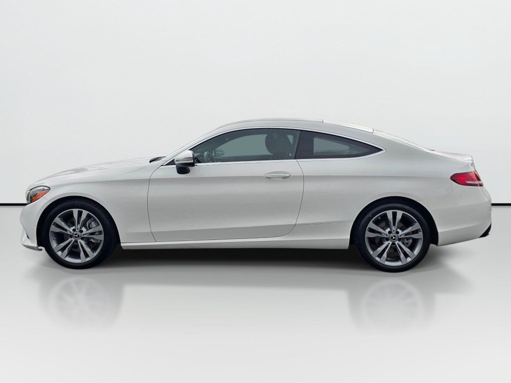 Used 2022 Mercedes-Benz C 300 Coupe image 2
