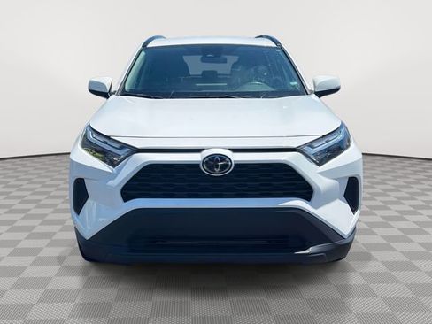 Used 2024 Toyota RAV4 XLE FWD image 2