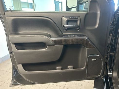 Used 2016 GMC Sierra 2500 Denali w/ Duramax Plus Package image 18