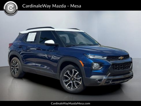 Used 2022 Chevrolet TrailBlazer ACTIV w/ Sun and Liftgate Package FWD image 1