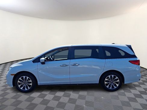 Used 2024 Honda Odyssey EX-L image 4