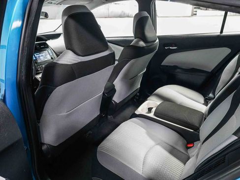 Used 2017 Toyota Prius Prime Plus w/ Carpet Mat Package FWD image 19