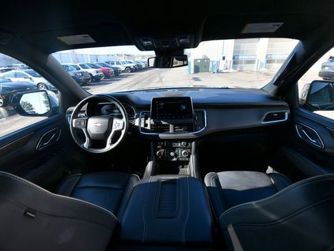 Used 2024 Chevrolet Tahoe Premier AWD/4WD image 3
