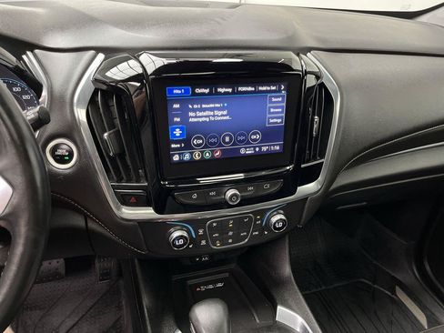 Certified 2023 Chevrolet Traverse LT w/ LT Premium Package AWD/4WD image 20