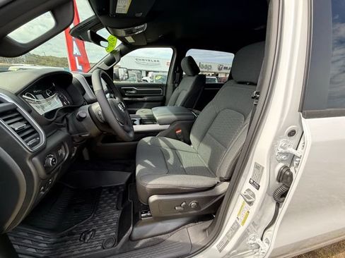 New 2026 RAM 1500 Big Horn AWD/4WD image 9