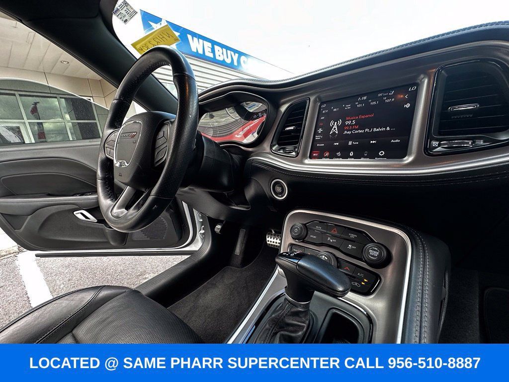 Used 2022 Dodge Challenger SXT w/ Plus Package RWD image 22